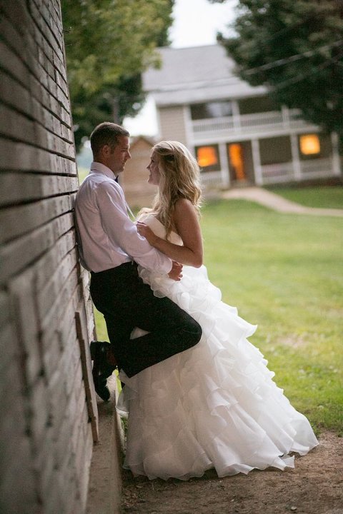 Linganore Winecellars Wedding || Bradley Images || Charm City Wed || www.charmcitywed.com