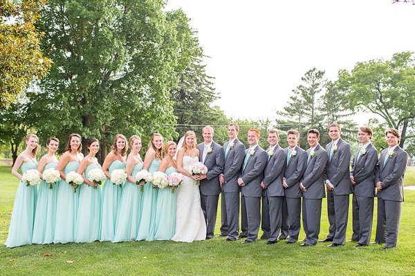 Country Club of Maryland Wedding Photos || Anna Grace Photography || Charm City Wed || www.charmcitywed.com