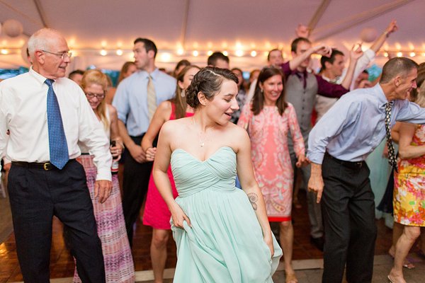 Wedding at Country Club of Maryland || Anna Grace Photography || Charm City Wed || www.charmcitywed.com