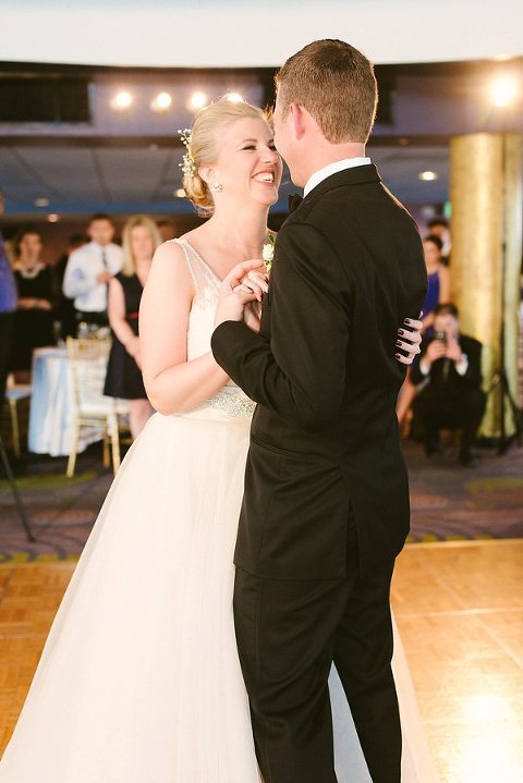 Wedding at Pier 5 Hotel Baltimore || Renee Hollingshead Photography || Charm City Wed || www.charmcitywed.com