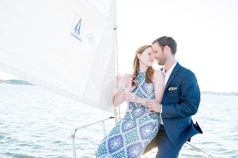 Boating Engagement Session || Hannah Leigh Photography || Charm City Wed || www.charmcitywed.com