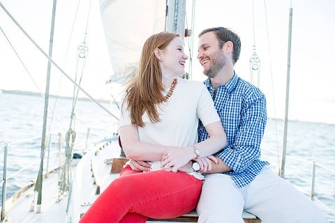 Boating Engagement Session || Hannah Leigh Photography || Charm City Wed || www.charmcitywed.com