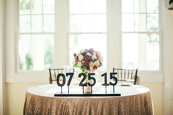 Chesapeake Bay Beach Club Wedding || Anna Reynal Photography || Charm City Wed || www.charmcitywed.com