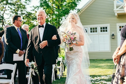 Chesapeake Bay Beach Club Wedding || Anna Reynal Photography || Charm City Wed || www.charmcitywed.com