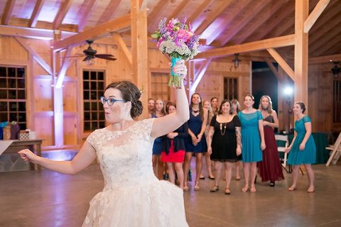 Pond View Farm Wedding || Marlayna Photography || Charm City Wed || www.charmcitywed.com