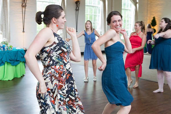 Savage Mill Wedding || Laura's Focus Photography || Charm City Wed || www.charmcitywed.com