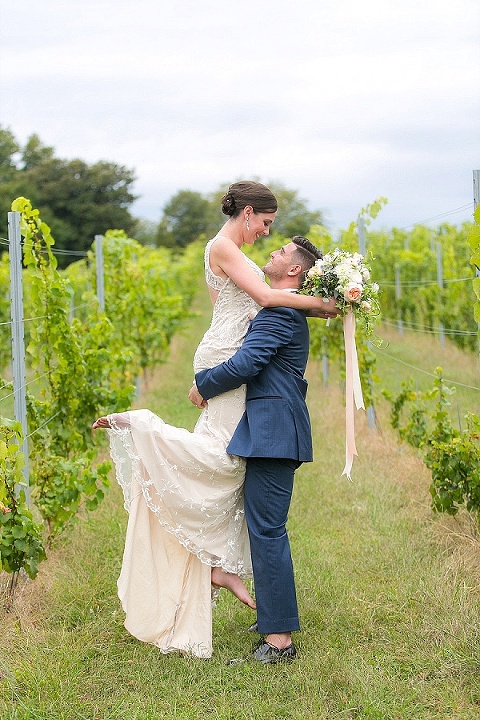 Elk Manor Winery Wedding Styled Shoot || tPoz Photography || Moore & Co Events || Charm City Wed || www.charmcitywed.com