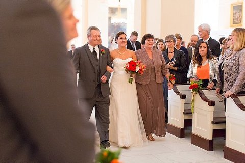Baltimore Basilica Wedding || Laura's Focus Photography || Charm City Wed || www.charmcitywed.com
