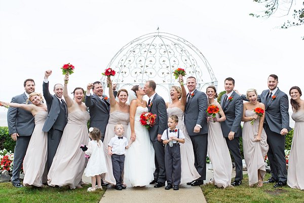 Celebrations at the Bay Wedding || Laura's Focus Photography || Charm City Wed || www.charmcitywed.com
