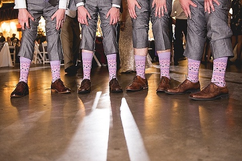 Baltimore Museum of Industry Wedding || Leah Rhianne Photography || Charm City Wed || www.charmcitywed.com