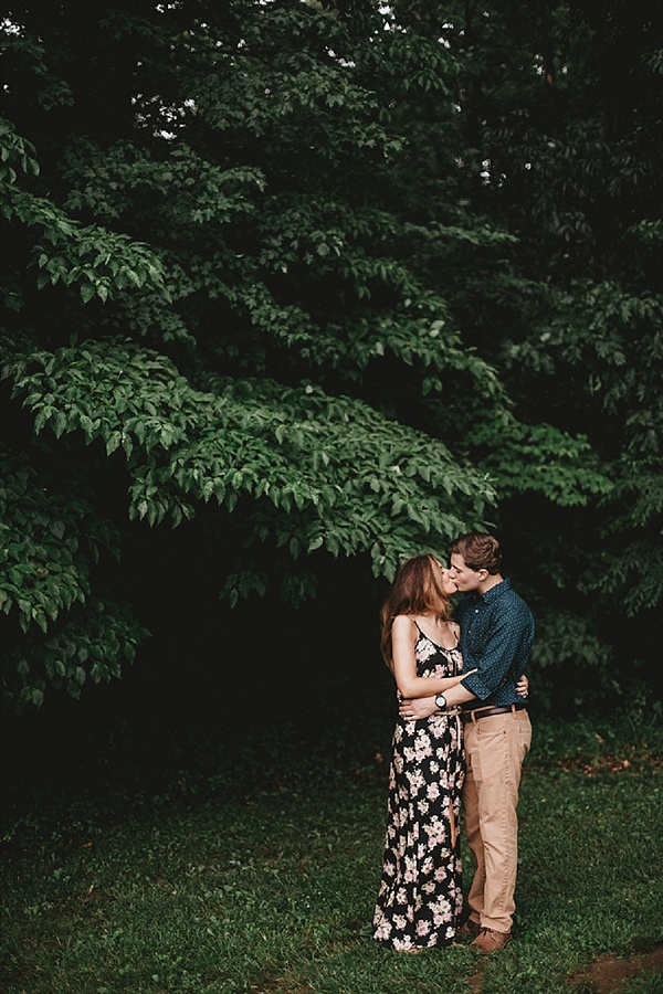 Ellicott City Engagement Session || L.A Birdie Photography || Charm City Wed || www.charmcitywed.com Ellicott City Engagement Session || L.A Birdie Photography || Charm City Wed || www.charmcitywed.com