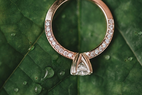 Ellicott City Engagement Session || L.A Birdie Photography || Charm City Wed || www.charmcitywed.com Ellicott City Engagement Session || L.A Birdie Photography || Charm City Wed || www.charmcitywed.com