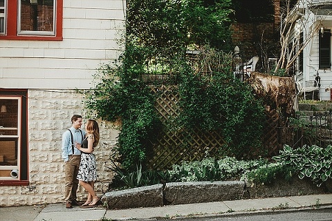 Engagement Session in Ellicott City || L.A Birdie Photography || Charm City Wed || www.charmcitywed.com