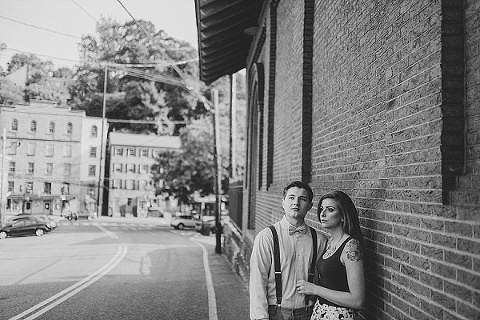 Ellicott City Engagement Session || L.A Birdie Photography || Charm City Wed || www.charmcitywed.com