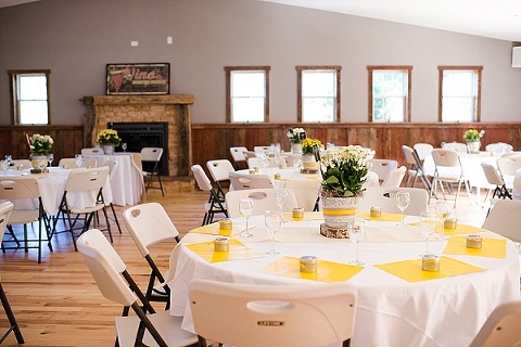 Harford Vineyard & Winery Wedding || Meghan Rose Photography || Charm City Wed || www.charmcitywed.com