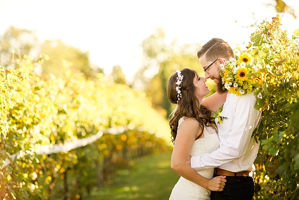 Harford Vineyard & Winery Wedding || Meghan Rose Photography || Charm City Wed || www.charmcitywed.com