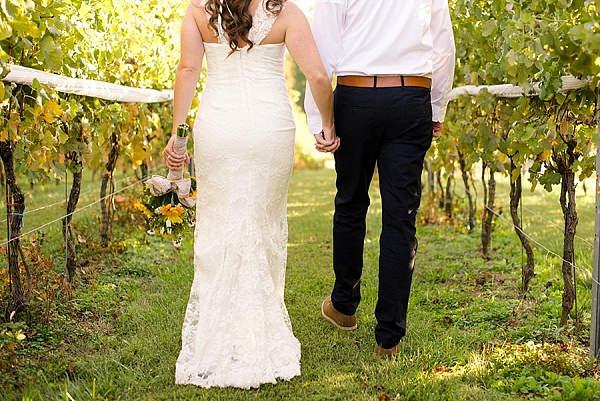 Harford Vineyard & Winery Wedding || Meghan Rose Photography || Charm City Wed || www.charmcitywed.com