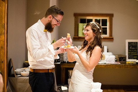 Harford Vineyard & Winery Wedding || Meghan Rose Photography || Charm City Wed || www.charmcitywed.com