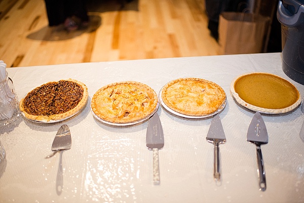 Harford Vineyard & Winery Wedding || Meghan Rose Photography || Charm City Wed || www.charmcitywed.com