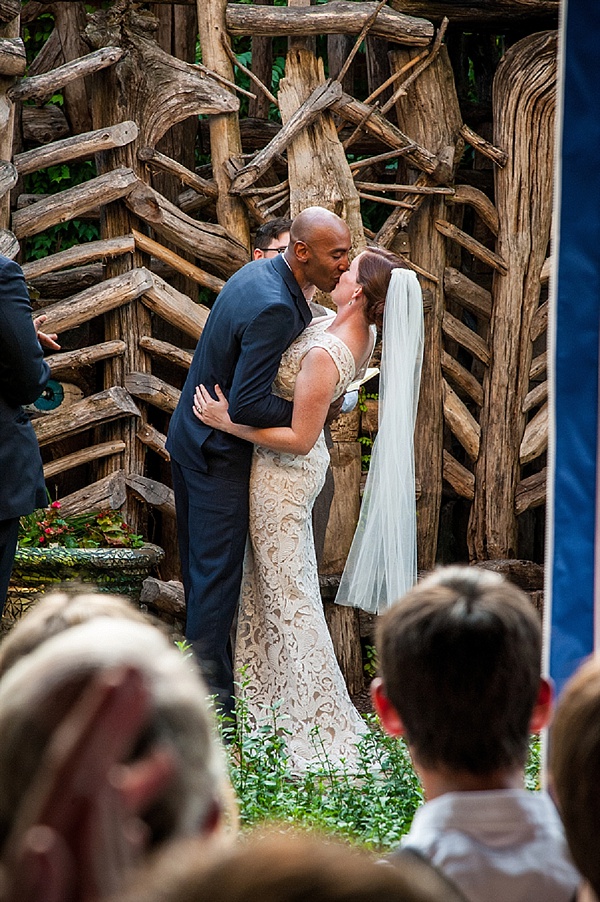 American Visionary Art Museum Wedding || Robin Shotola Photography || Charm City Wed || www.charmcitywed.com