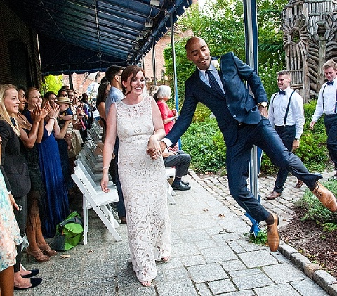 American Visionary Art Museum Wedding || Robin Shotola Photography || Charm City Wed || www.charmcitywed.com