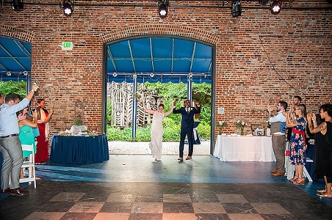 American Visionary Art Museum Wedding || Robin Shotola Photography || Charm City Wed || www.charmcitywed.com
