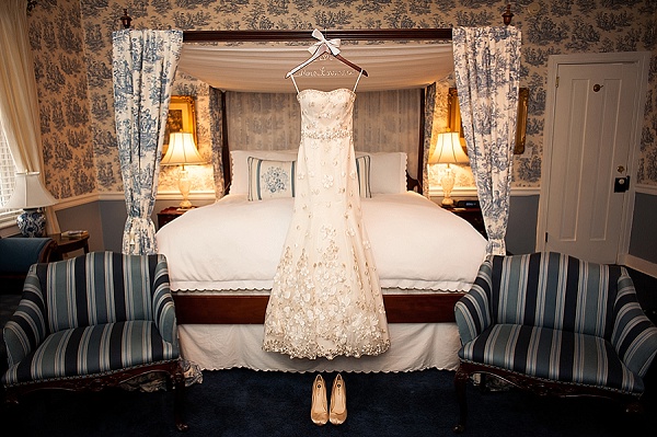 Antrim 1844 Holiday Wedding || Jennifer Smutek Photography || Charm City Wed || www.charmcitywed.com