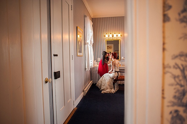 Antrim 1844 Holiday Wedding || Jennifer Smutek Photography || Charm City Wed || www.charmcitywed.com