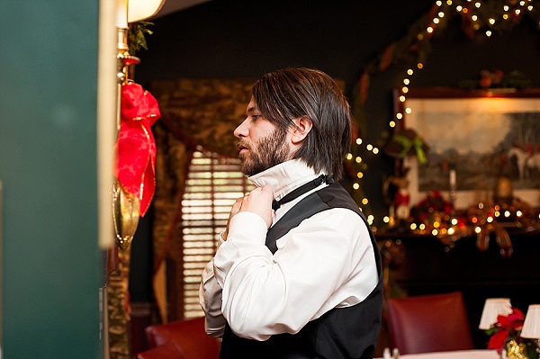 Antrim 1844 Holiday Wedding || Jennifer Smutek Photography || Charm City Wed || www.charmcitywed.com