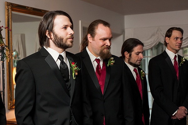 Antrim 1844 Holiday Wedding || Jennifer Smutek Photography || Charm City Wed || www.charmcitywed.com