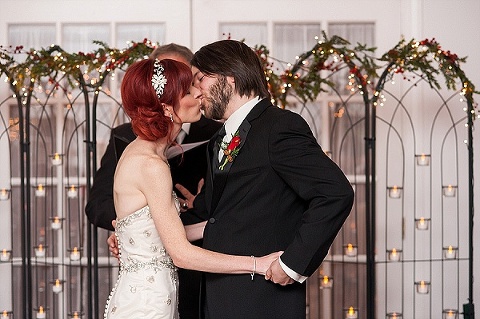 Antrim 1844 Holiday Wedding || Jennifer Smutek Photography || Charm City Wed || www.charmcitywed.com