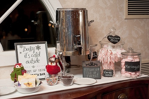 Antrim 1844 Holiday Wedding || Jennifer Smutek Photography || Charm City Wed || www.charmcitywed.com