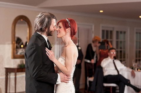 Antrim 1844 Holiday Wedding || Jennifer Smutek Photography || Charm City Wed || www.charmcitywed.com