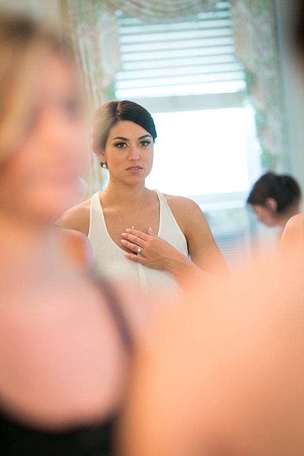 Baltimore Country Club Wedding || Artful Weddings Photography || Charm City Wed || www.charmcitywed.com