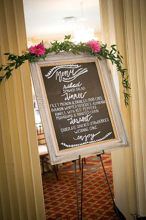 Baltimore Country Club Wedding || Artful Weddings Photography || Charm City Wed || www.charmcitywed.com