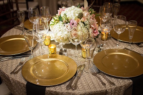 Baltimore Country Club Wedding || Artful Weddings Photography || Charm City Wed || www.charmcitywed.com