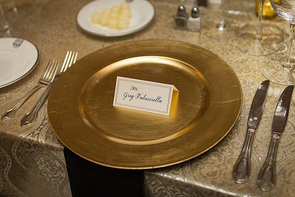 Baltimore Country Club Wedding || Artful Weddings Photography || Charm City Wed || www.charmcitywed.com