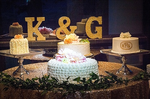 Baltimore Country Club Wedding || Artful Weddings Photography || Charm City Wed || www.charmcitywed.com