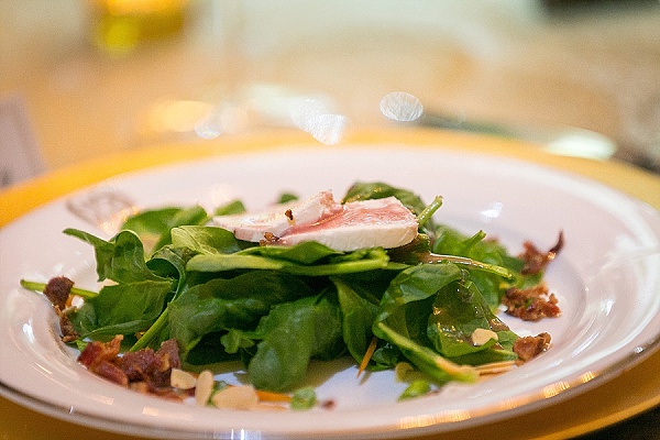 Baltimore Country Club Wedding || Artful Weddings Photography || Charm City Wed || www.charmcitywed.com