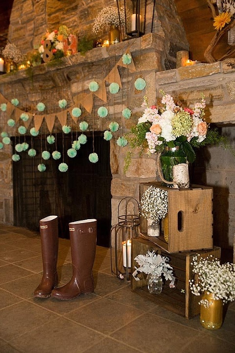 Camp Puh'tok Wedding || Matoli Keely Photography || Charm City Wed || www.charmcitywed.com