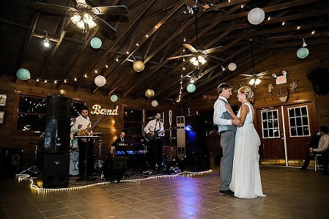 Camp Puh'tok Wedding || Matoli Keely Photography || Charm City Wed || www.charmcitywed.com