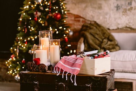 Christmas Wedding Inspiration || Bekah Kay Creative || Charm City Wed || www.charmcitywed.com