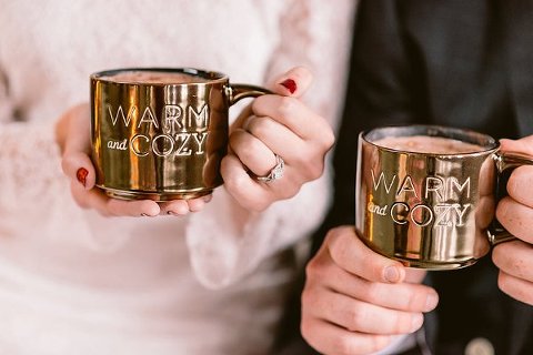 Maryland Christmas Wedding Styled Shoot || Bekah Kay Creative || Charm City Wed || www.charmcitywed.com