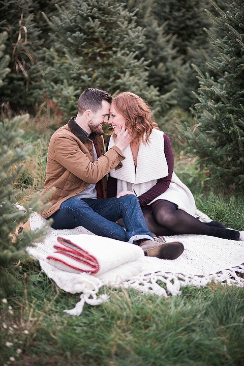 Gaver Tree Farm Engagement Session || Shannon Bishop Photography || Charm City Wed || www.charmcitywed.com