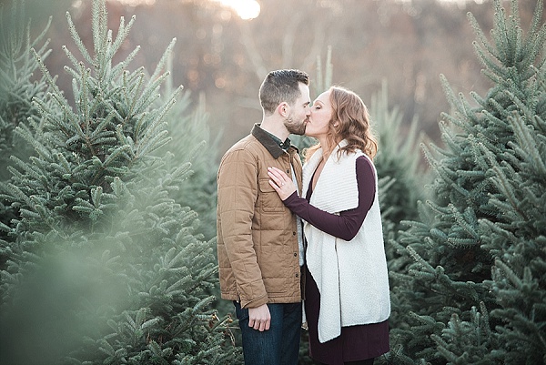 Gaver Tree Farm Engagement Session || Shannon Bishop Photography || Charm City Wed || www.charmcitywed.com