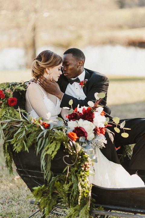 Maryland Christmas Wedding Styled Shoot || Kate Ann Photography || Pop the Cork Designs || Charm City Wed || www.charmcitywed.com