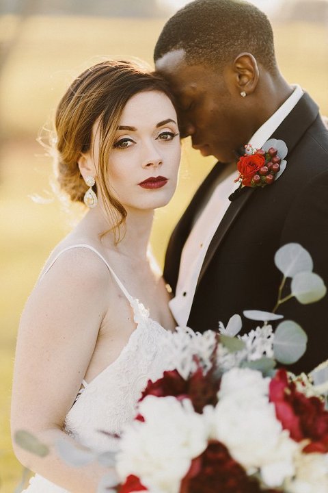 Maryland Christmas Wedding Styled Shoot || Kate Ann Photography || Pop the Cork Designs || Charm City Wed || www.charmcitywed.com