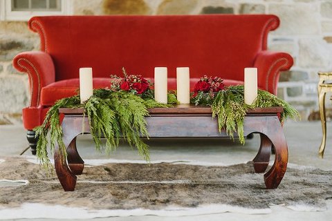 Maryland Christmas Wedding Styled Shoot || Kate Ann Photography || Pop the Cork Designs || Charm City Wed || www.charmcitywed.com