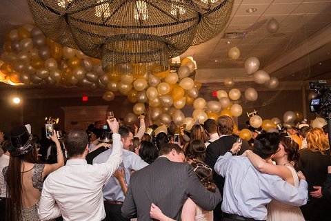 Maryland New Years Eve Wedding at the College Park Marriott || Brooke Tyson Photography || Charm City Wed || www.charmcitywed.com