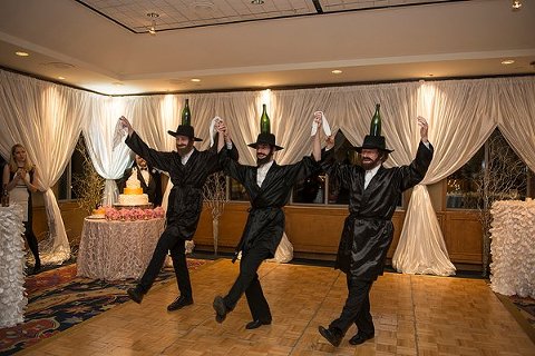 NYE Wedding at the Admiral Fell Inn || Kathleen Hertel Photography || Charm City Wed || www.charmcitywed.com